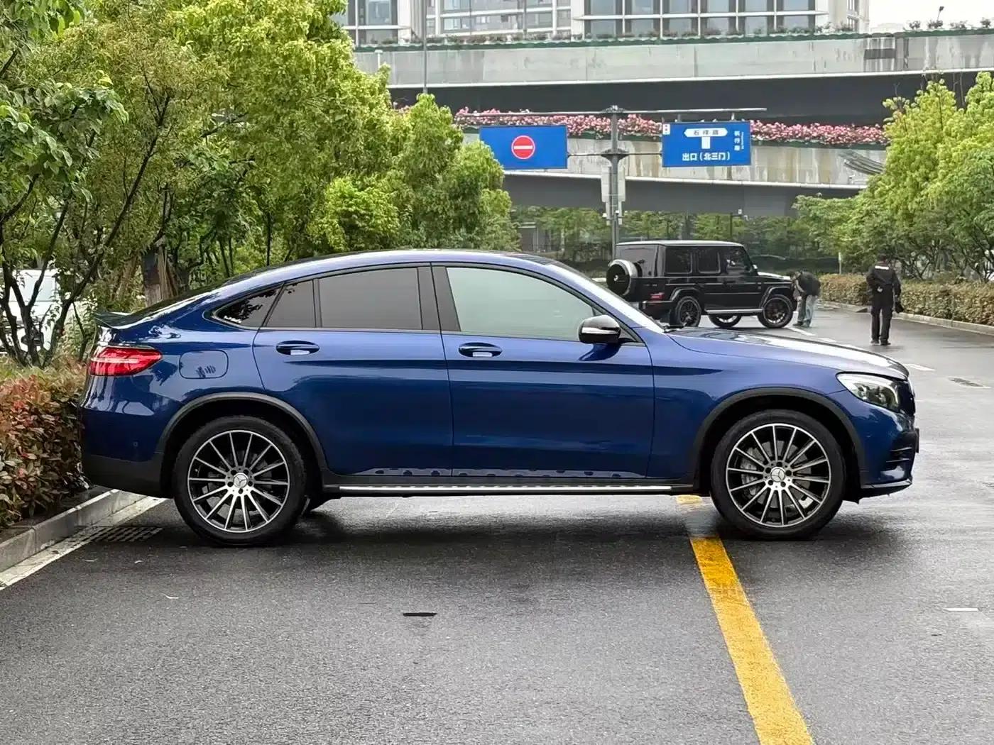 Mercedes-Benz GLC Coupe AMG 2017 AMG GLC 43 4MATIC Coupe SUV — миниатюра 4