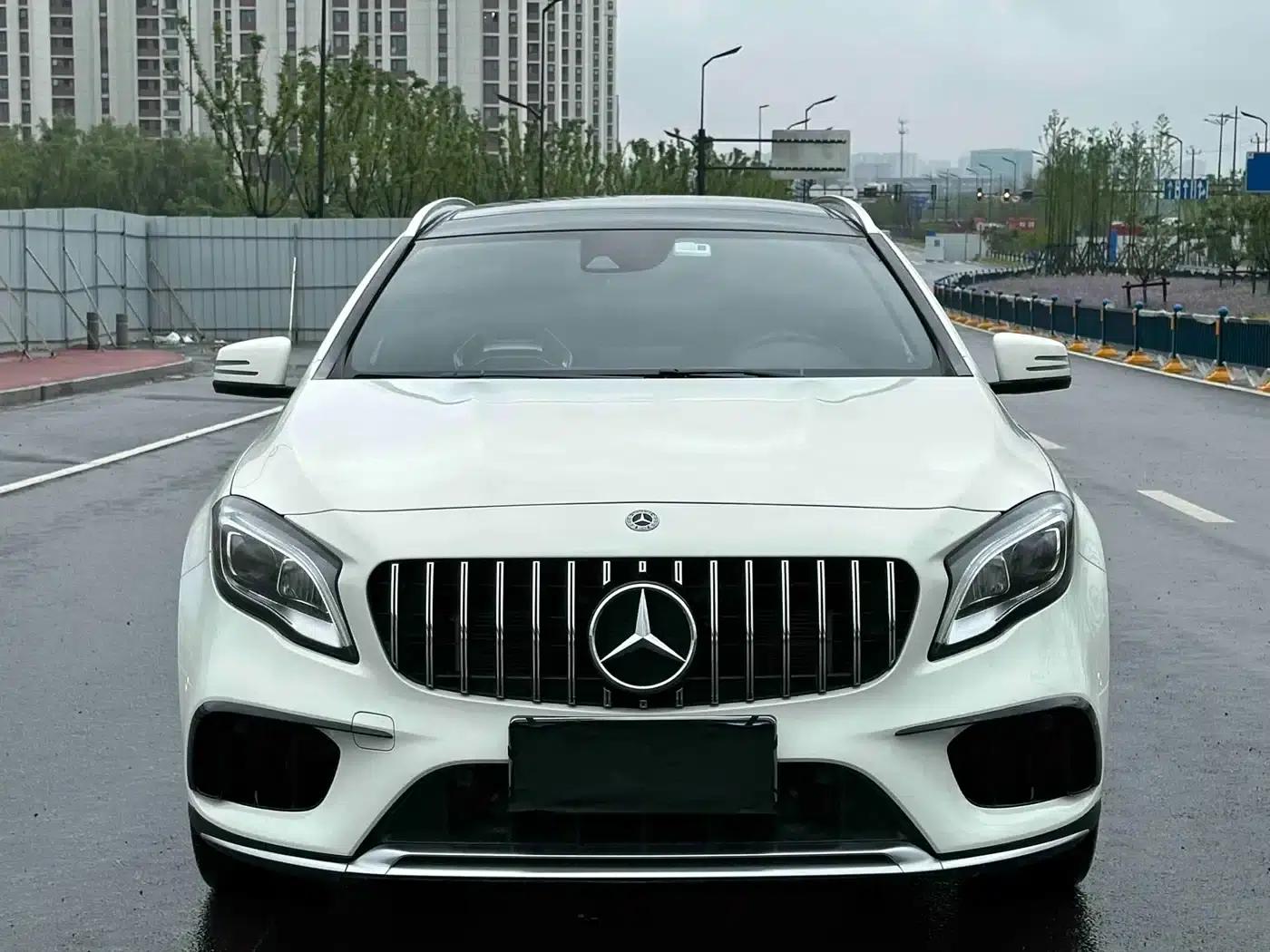 2017 Mercedes-Benz GLA AMG 45 4MATIC — миниатюра 2