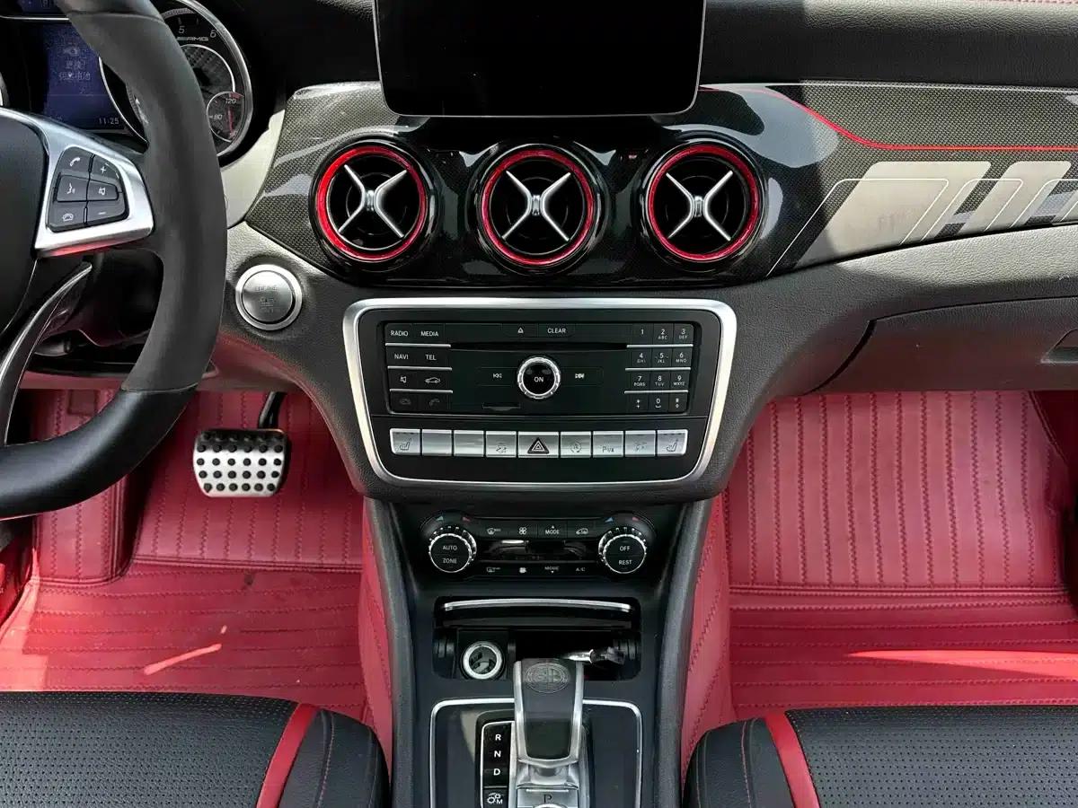 2017 Mercedes-Benz GLA AMG 45 4MATIC — миниатюра 12