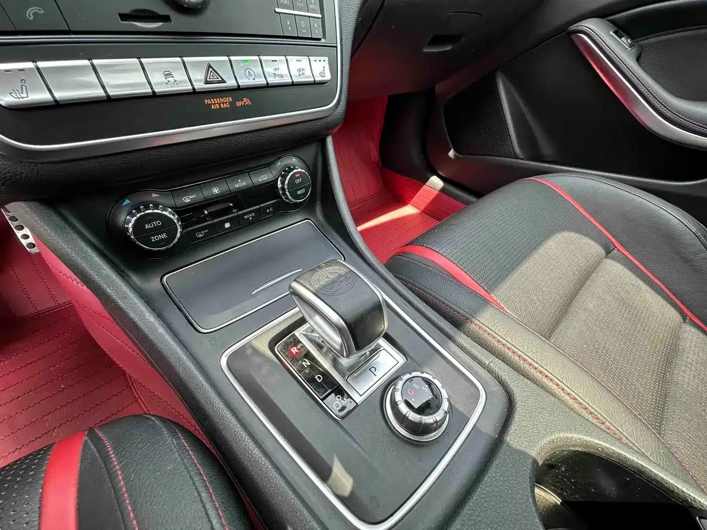2017 Mercedes-Benz GLA AMG 45 4MATIC — миниатюра 19