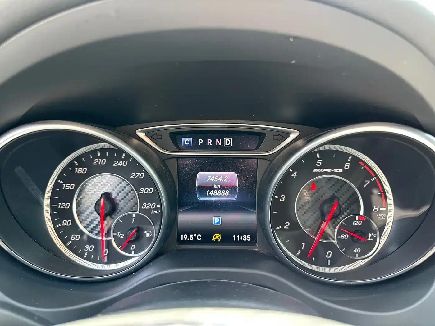 2017 Mercedes-Benz GLA AMG 45 4MATIC — миниатюра 20