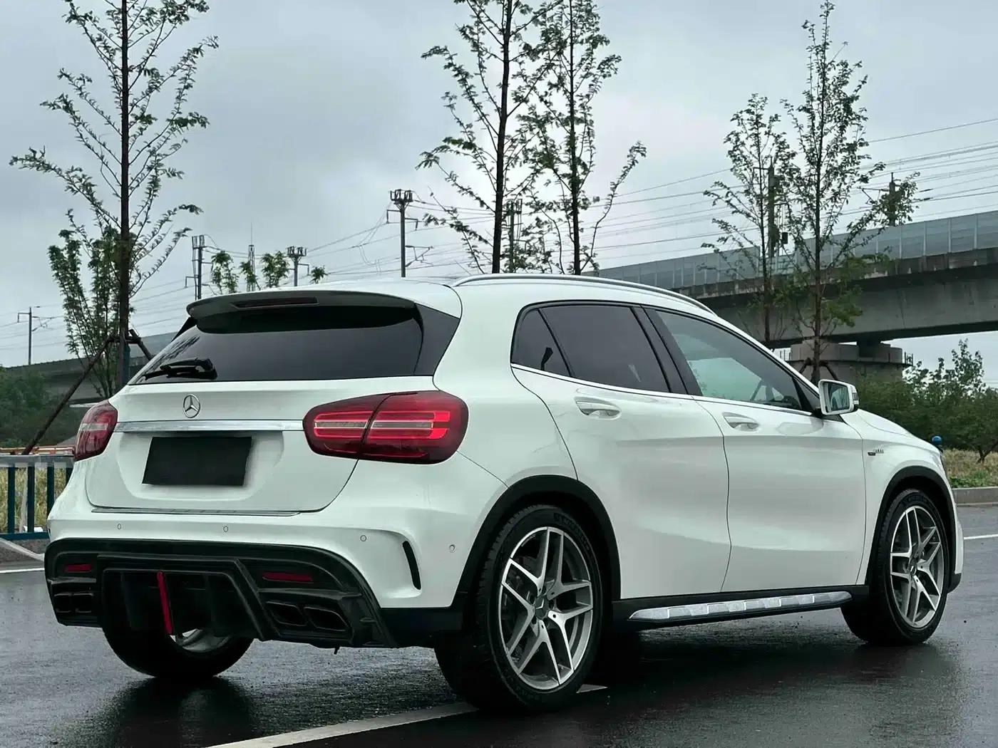 2017 Mercedes-Benz GLA AMG 45 4MATIC — миниатюра 31