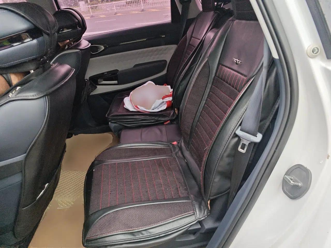 Baojun RM-5 2019 1.5T CVT 24-Hour Online Prestige Version 6 Seats — миниатюра 18