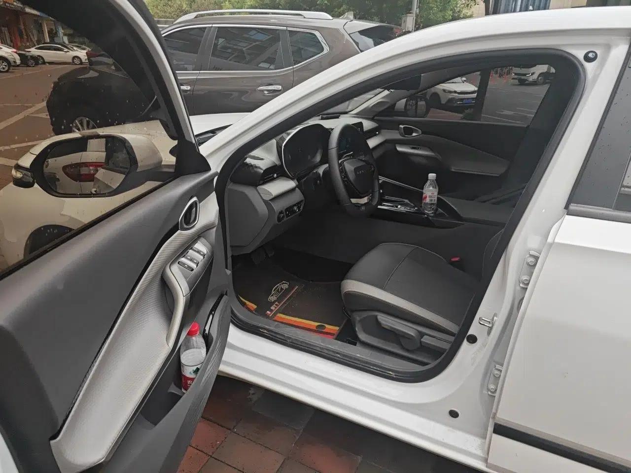 Baojun RC-5 2020 1.5T CVT Smart Luxury Edition — миниатюра 17