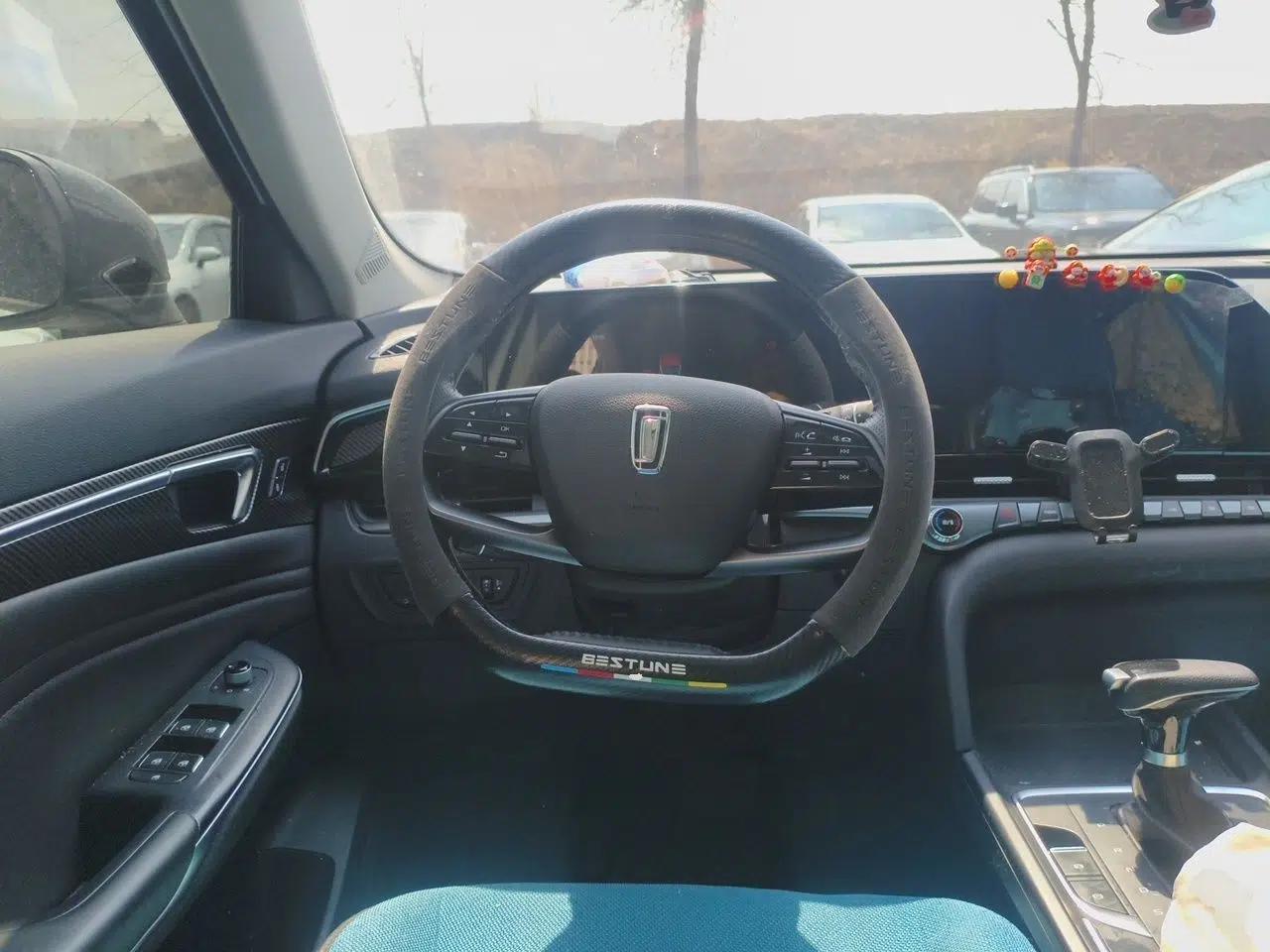 Bestune T55 2023 1.5T Automatic Leap Model — миниатюра 11