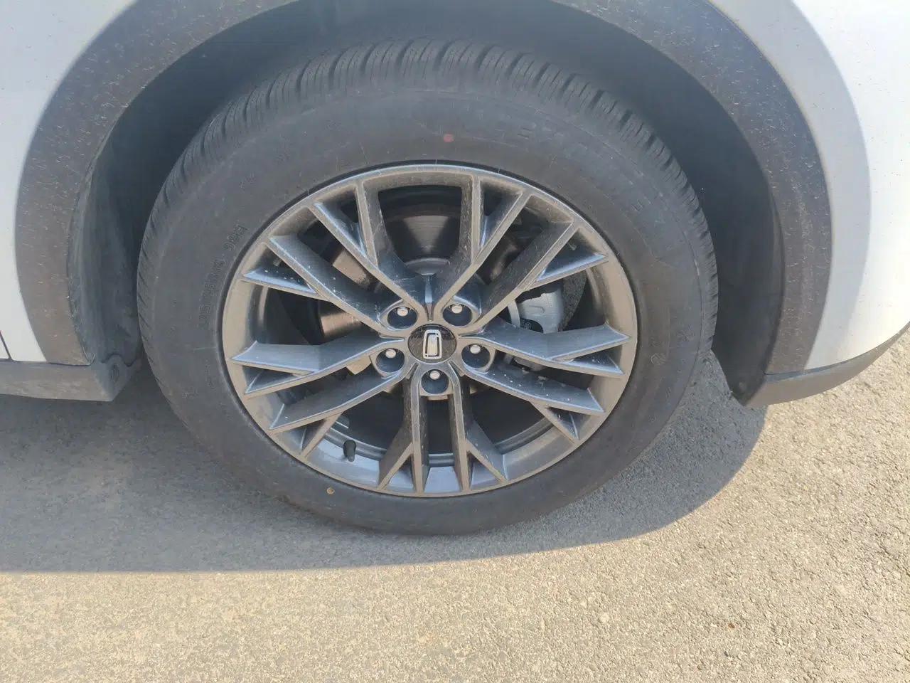 Bestune T55 2023 1.5T Automatic Leap Model — миниатюра 8