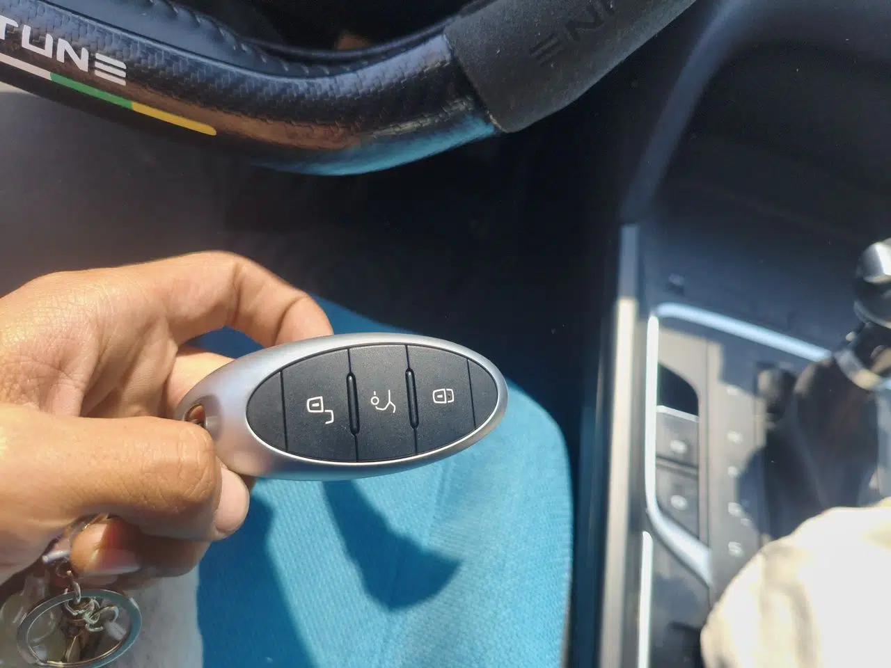 Bestune T55 2023 1.5T Automatic Leap Model — миниатюра 9