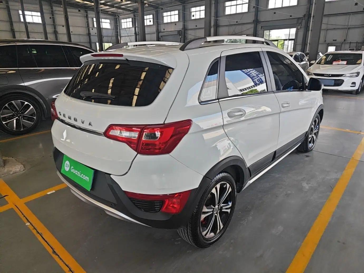 BAIC Senova X25 2015 1.5L Automatic Elite Model — миниатюра 6