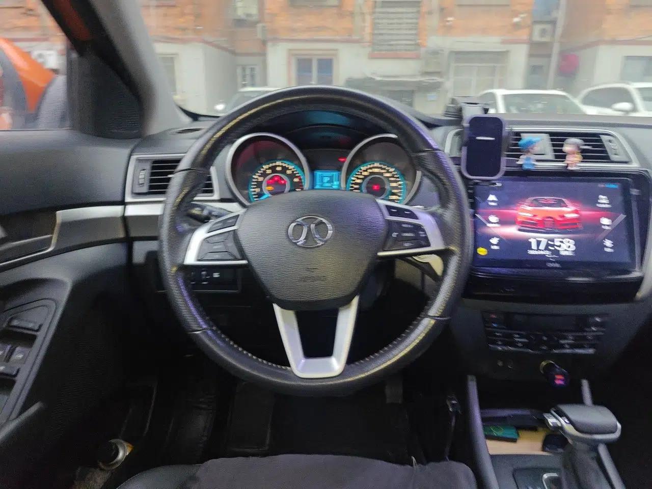 BAIC Senova X65 2015 2.0T Automatic Elite Model — миниатюра 11