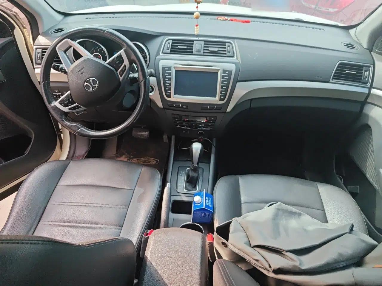 BAIC Senova X65 2015 2.0T Automatic Elite Model — миниатюра 10