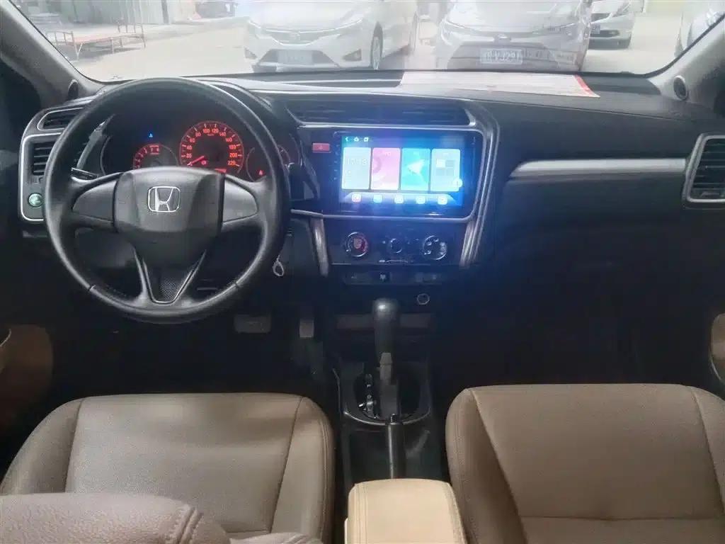 2016 Honda Greiz 1.5L CVT Classic Edition — миниатюра 15