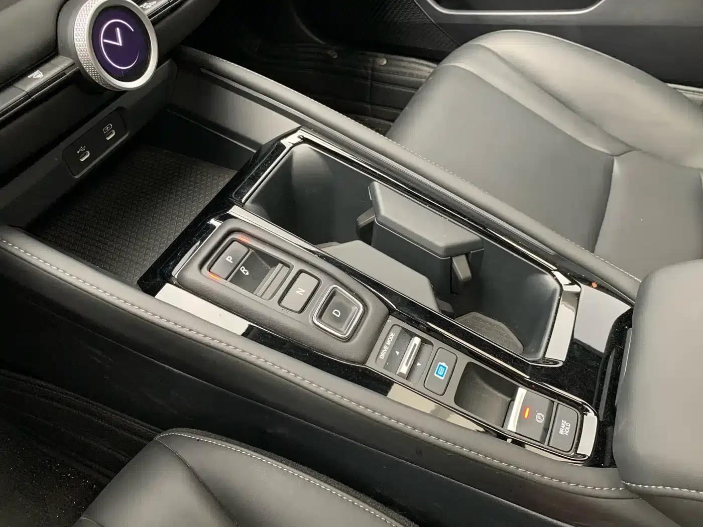 Accord PHEV 2023 2.0L e:PHEV Luxury Edition — миниатюра 20