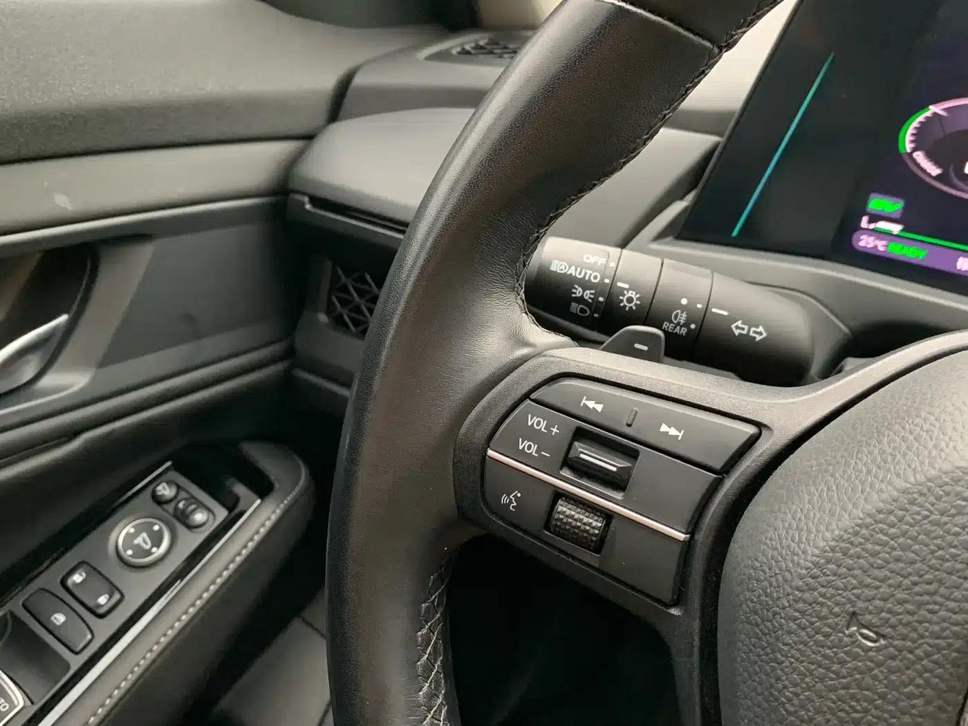 Accord PHEV 2023 2.0L e:PHEV Luxury Edition — миниатюра 22