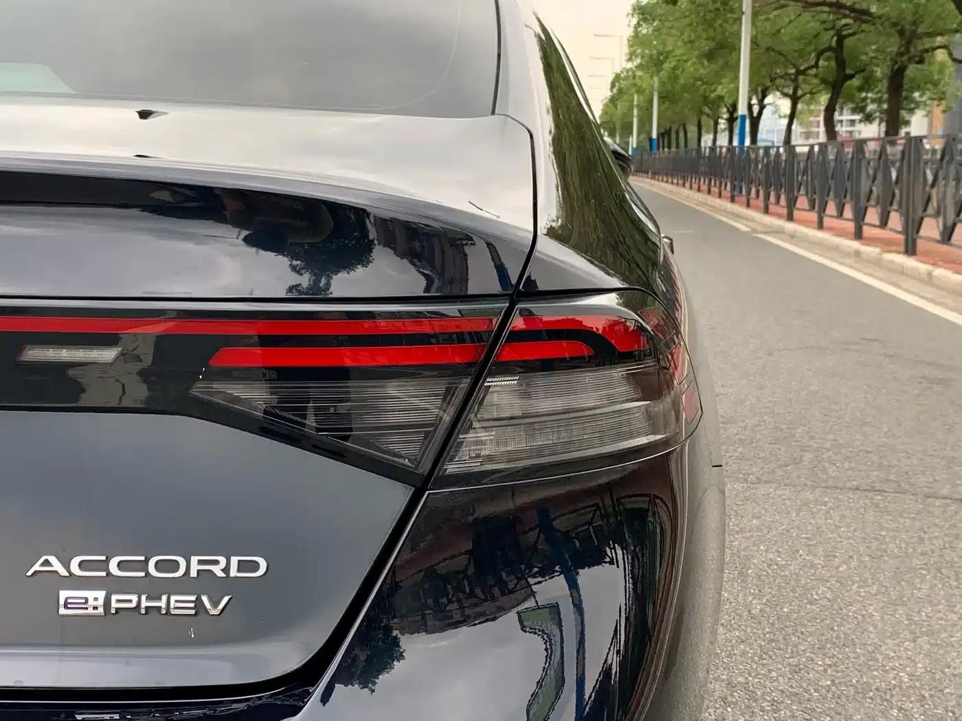 Accord PHEV 2023 2.0L e:PHEV Luxury Edition — миниатюра 9