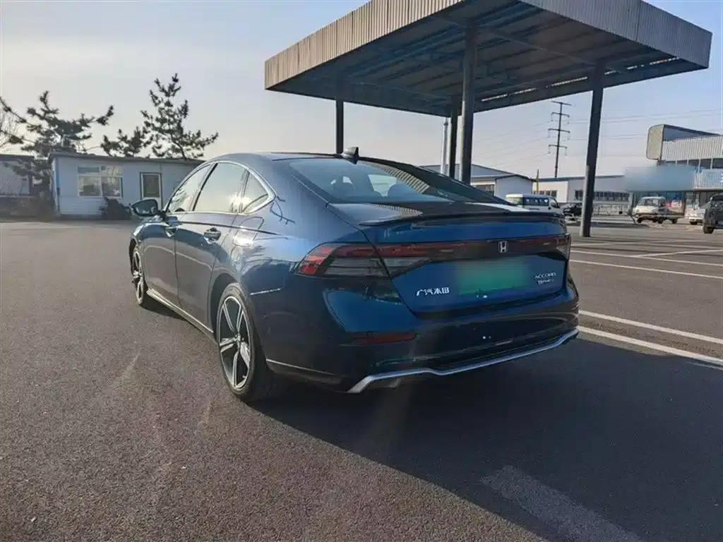 Accord PHEV 2023 2.0L e:PHEV Flagship Edition — миниатюра 13