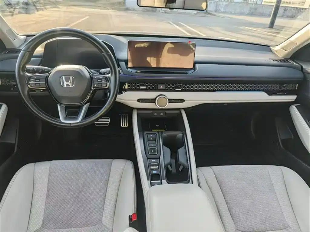 Accord PHEV 2023 2.0L e:PHEV Flagship Edition — миниатюра 22