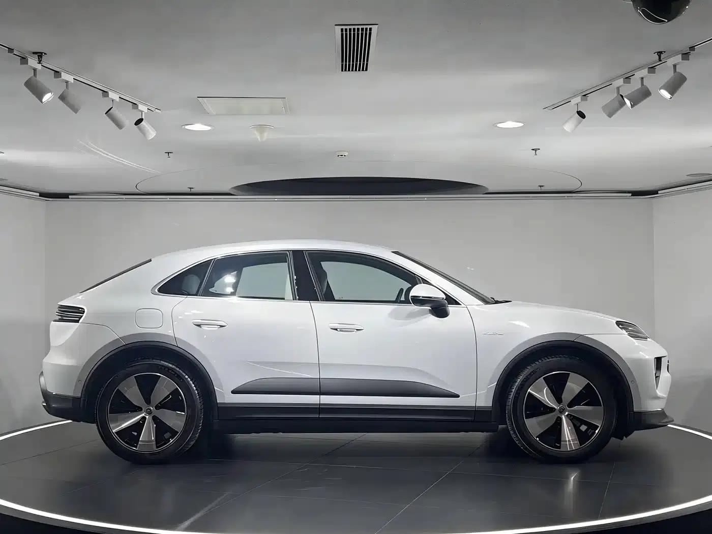 Macan 4 New Energy — миниатюра 14