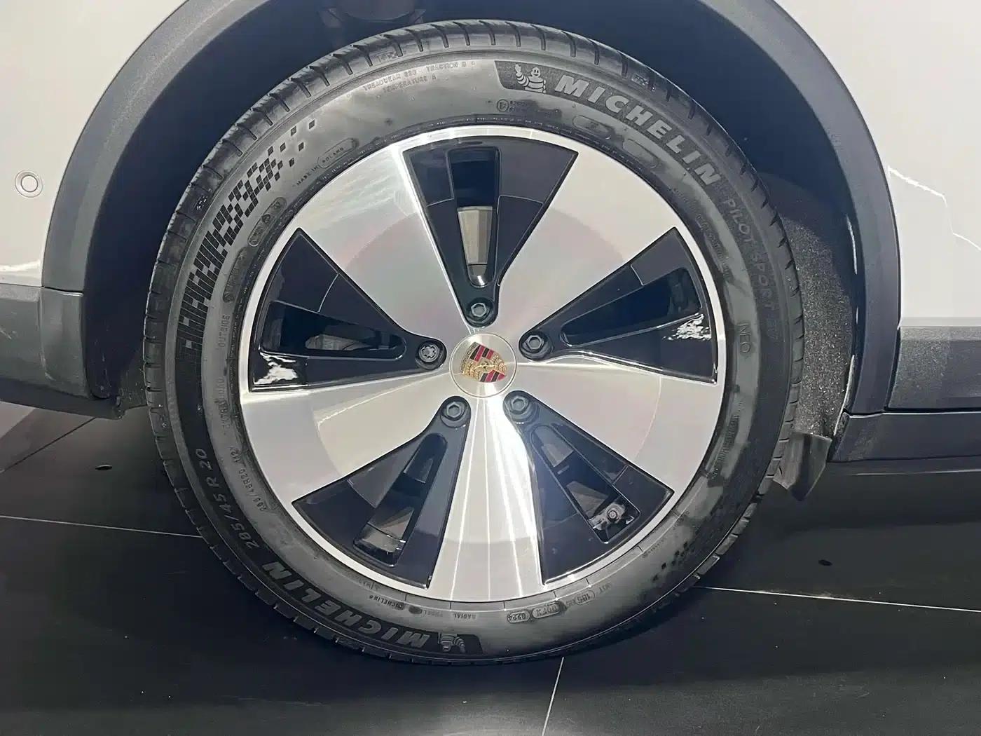 Macan 4 New Energy — миниатюра 17