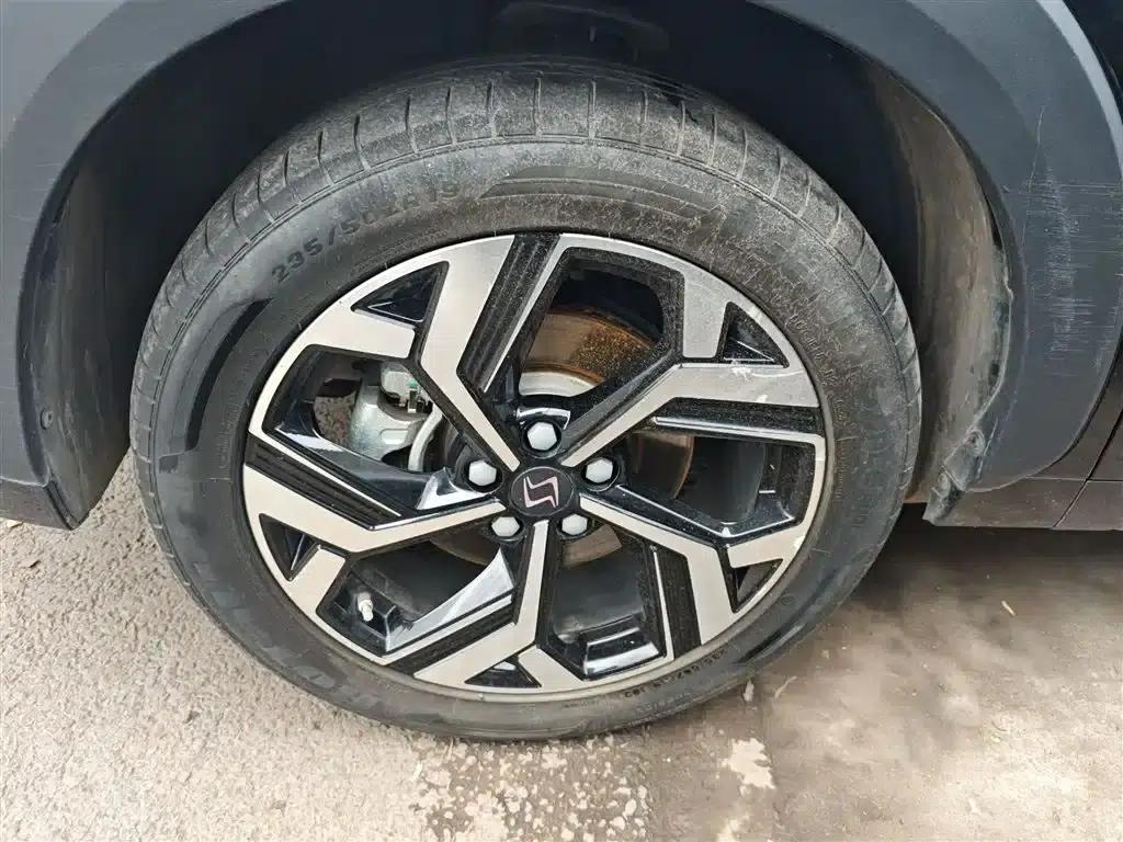 Sihao X8 2021 300T DCT Leading Intelligent Connectivity Edition 7-seater — миниатюра 25