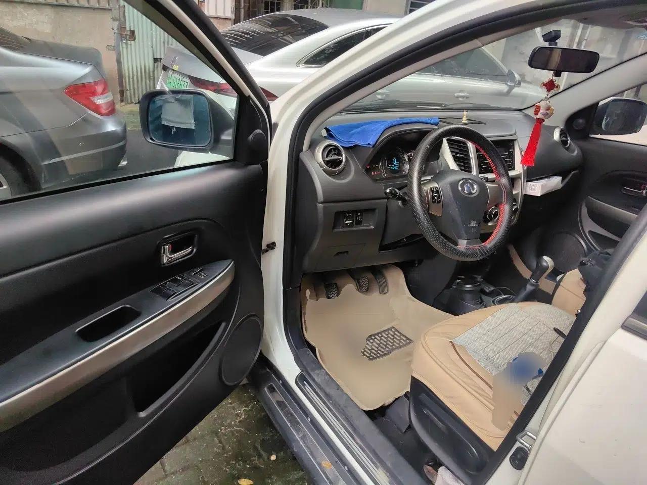 Great Wall M4 2012 1.5L Manual Comfort Version — миниатюра 17