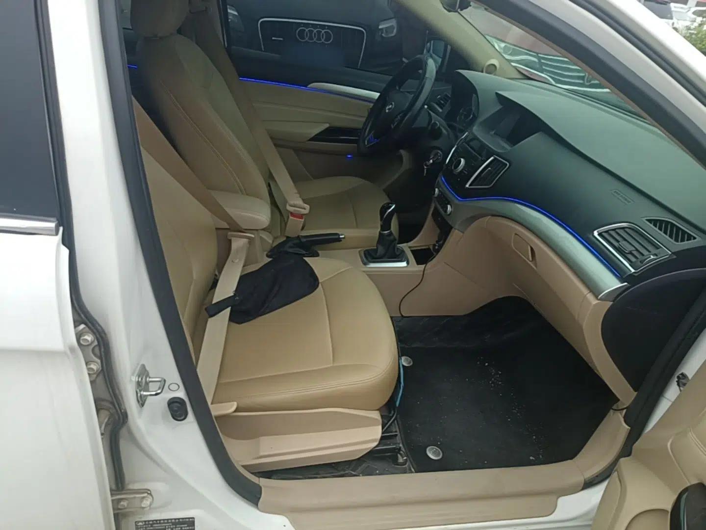 Great Wall C30 2015 1.5L Manual Comfort Model — миниатюра 23