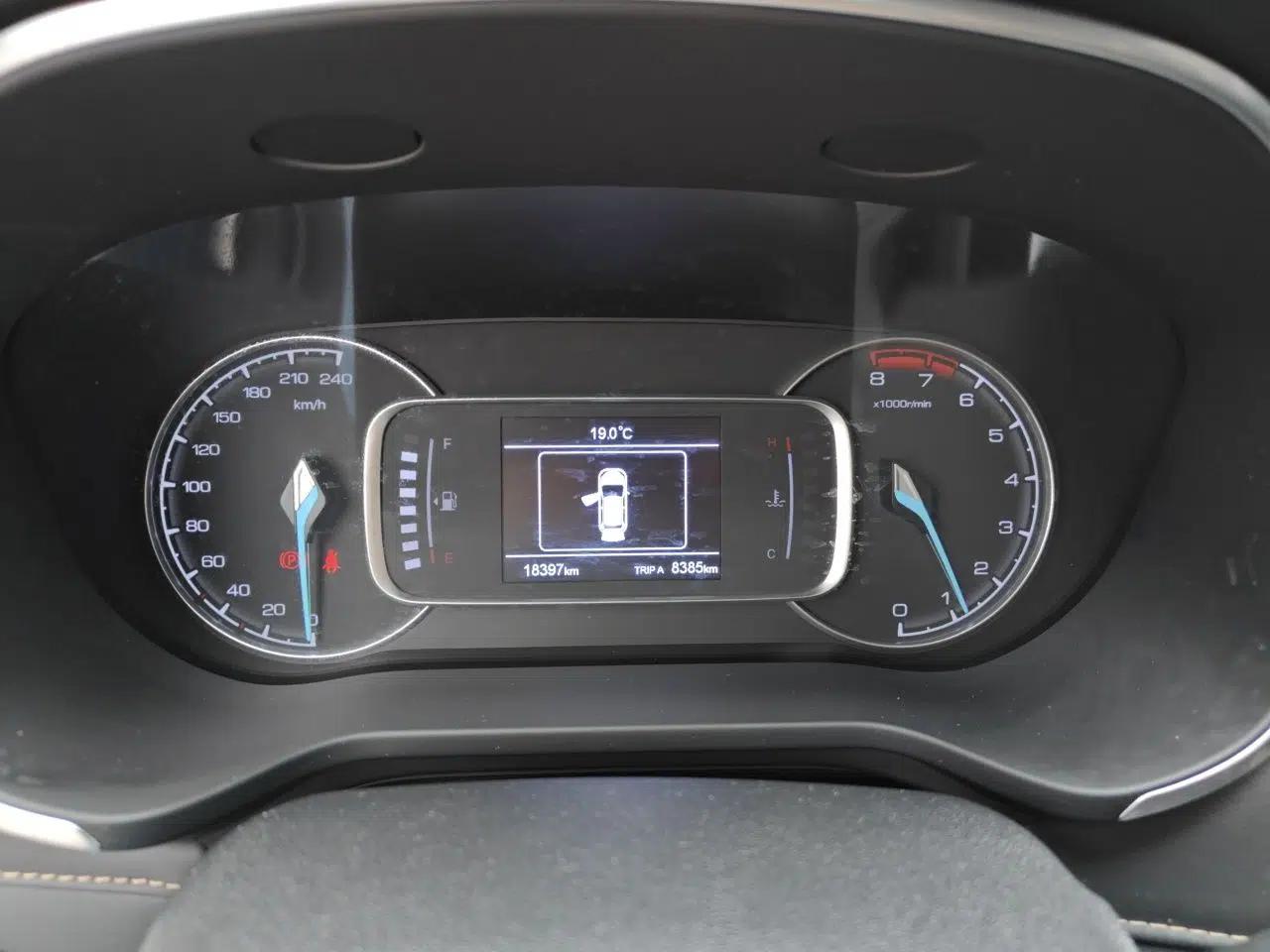 CHANGAN OSHAN COS1 2020 1.5T Manual Fashion Edition 7-Seater — миниатюра 12