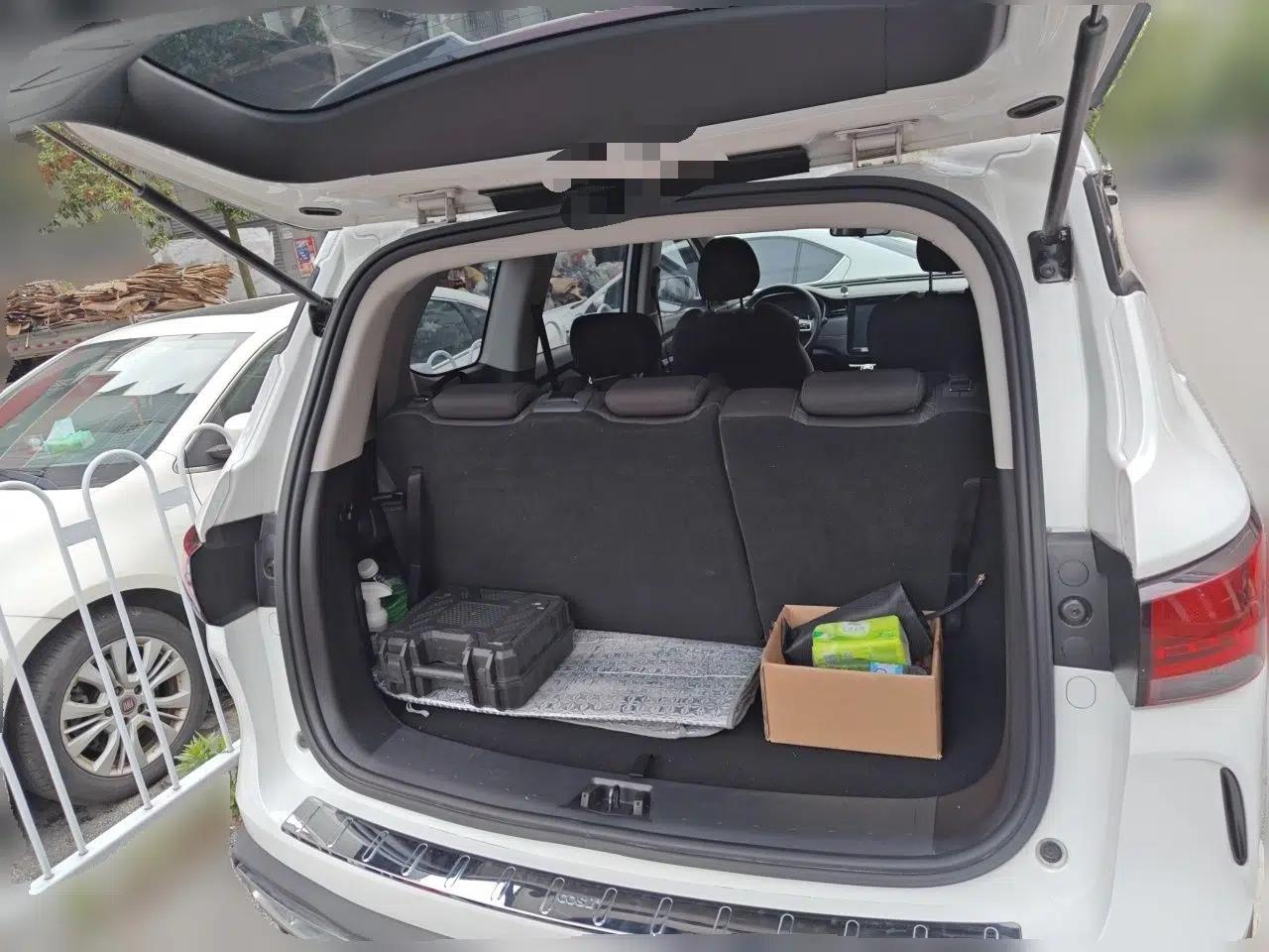 CHANGAN OSHAN COS1 2020 1.5T Manual Fashion Edition 7-Seater — миниатюра 20