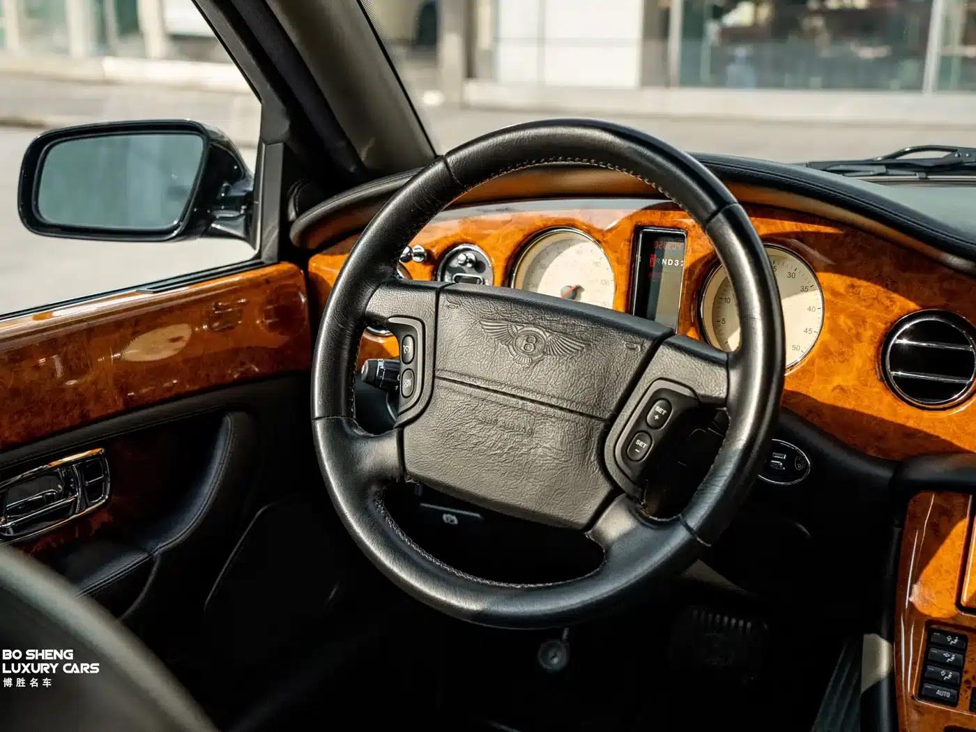 Elegant 2001 Model 6.8L Automatic — миниатюра 45