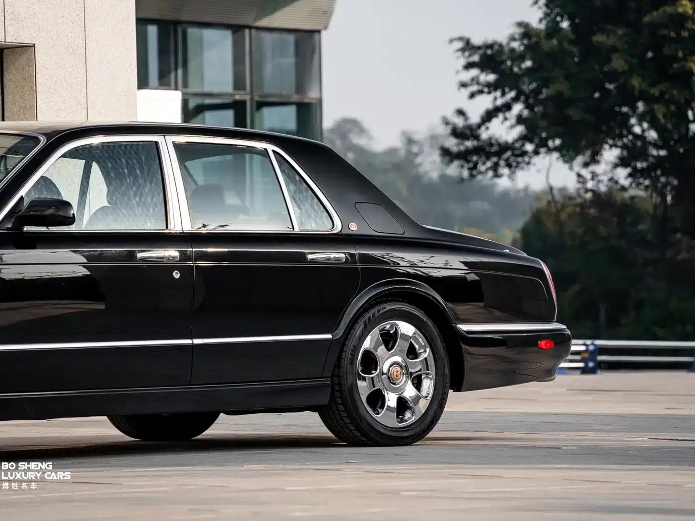 Elegant 2001 Model 6.8L Automatic — миниатюра 51
