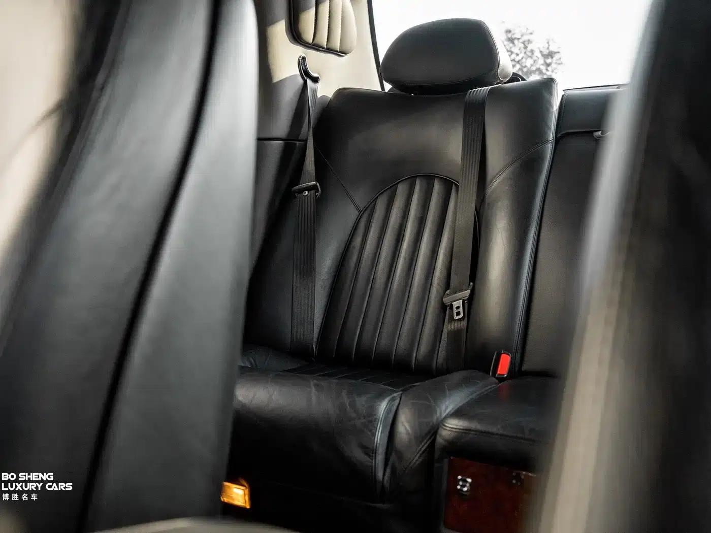 Elegant 2001 Model 6.8L Automatic — миниатюра 10