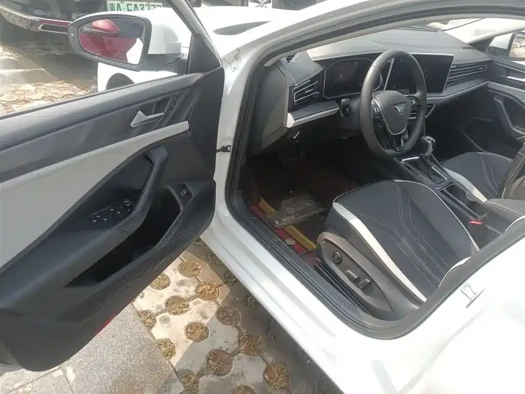 Jetta VA7 2025 1.4T Automatic First-Come, First-Served Edition — миниатюра 23