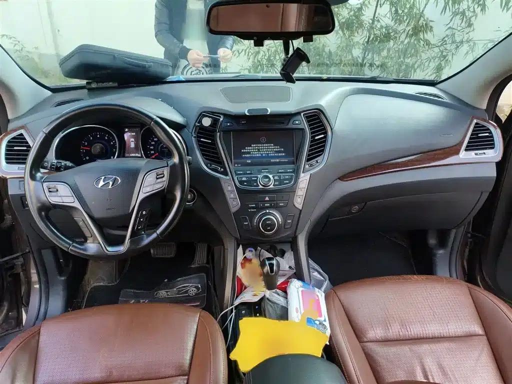2013 Geely Grand Prix 3.0L 7-seater 4WD Flagship Edition with Brown Interior — миниатюра 13