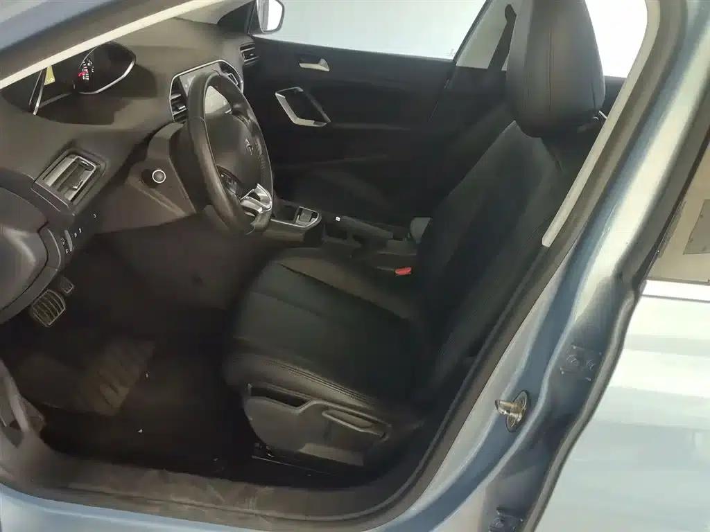 Peugeot 308S 2015 1.2T Automatic Sporty Edition — миниатюра 15