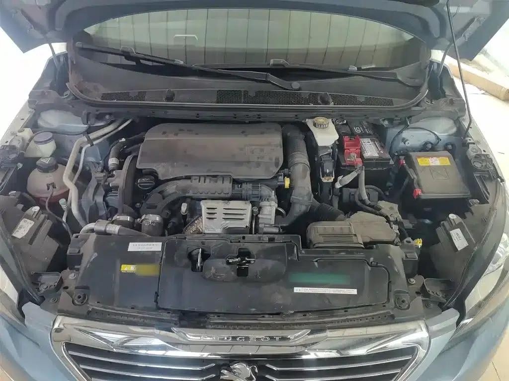 Peugeot 308S 2015 1.2T Automatic Sporty Edition — миниатюра 20