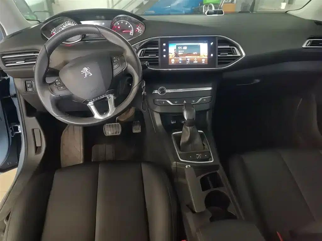 Peugeot 308S 2015 1.2T Automatic Sporty Edition — миниатюра 10