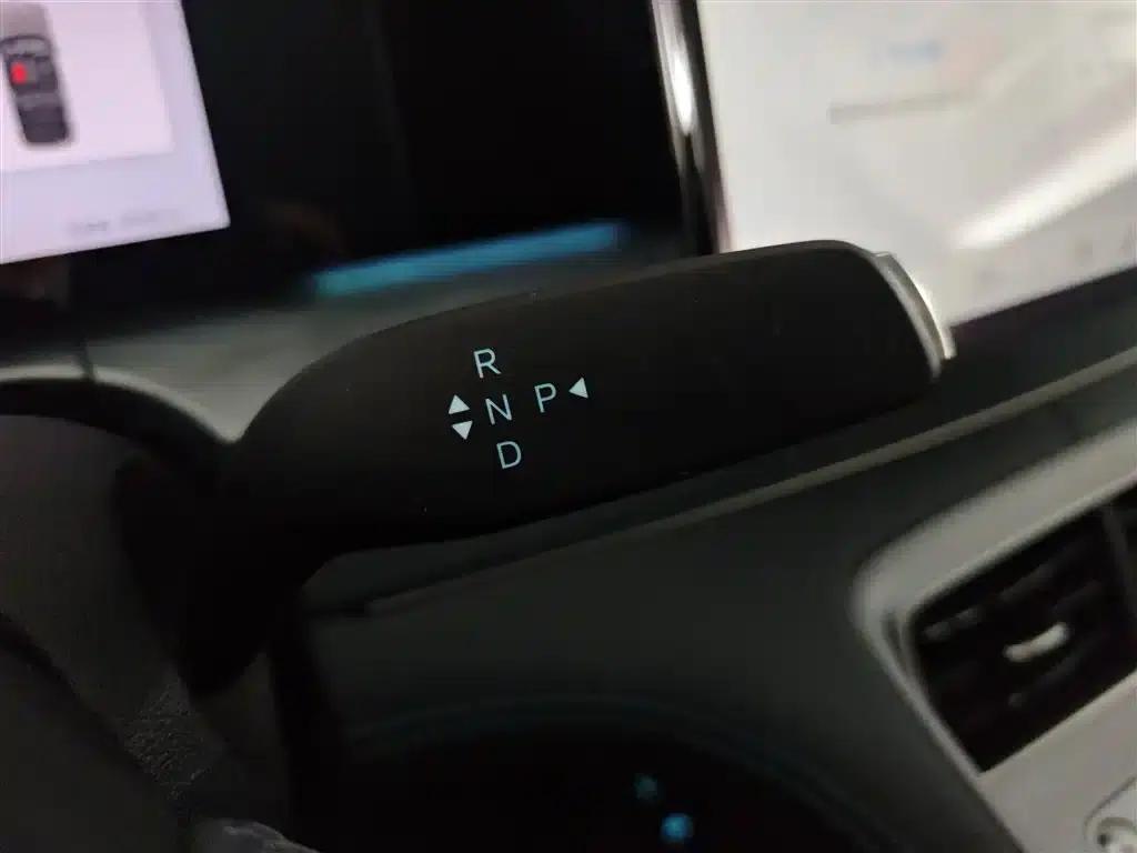 Hiace 07 DM-i 2025 Model 150 Navigator+ Edition — миниатюра 14