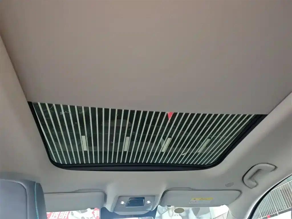 Hiace 07 DM-i 2025 Model 150 Navigator+ Edition — миниатюра 18