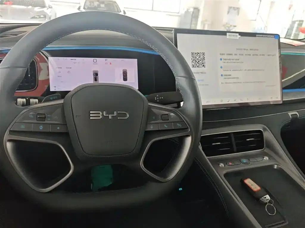 Hiace 07 DM-i 2025 Model 150 Navigator+ Edition — миниатюра 10