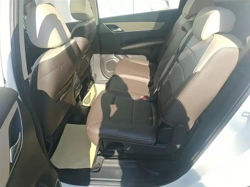 Song MAX New Energy 2022 DM-i 105KM Flagship Edition — миниатюра 14