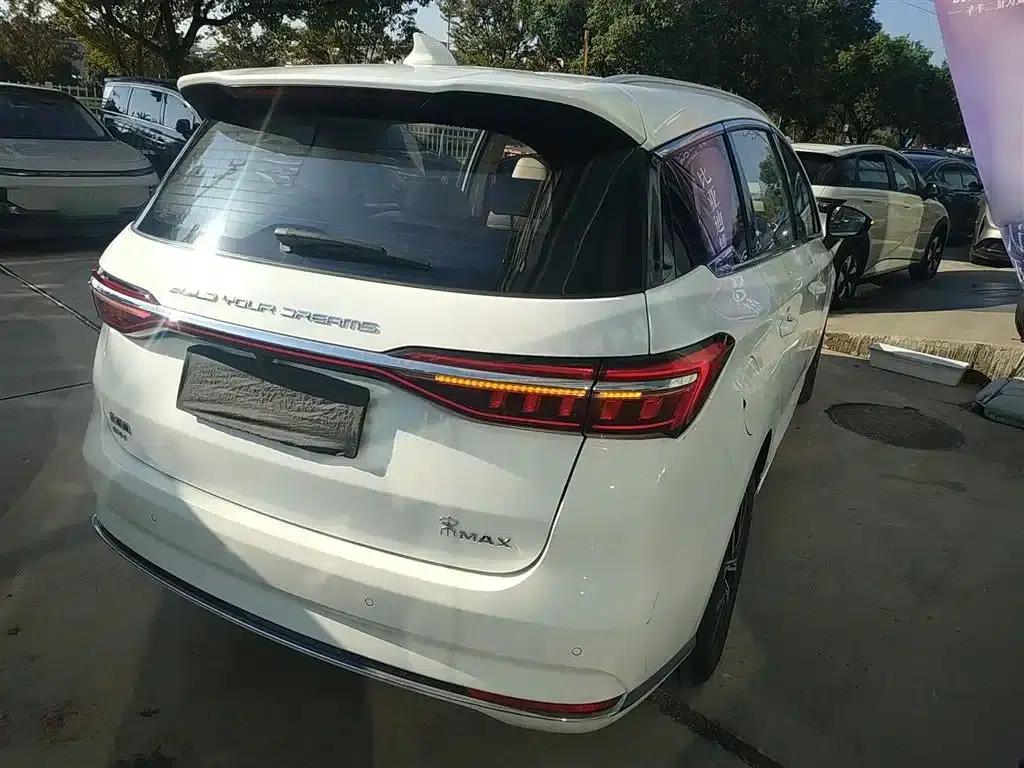 Song MAX New Energy 2022 DM-i 105KM Flagship Edition — миниатюра 23