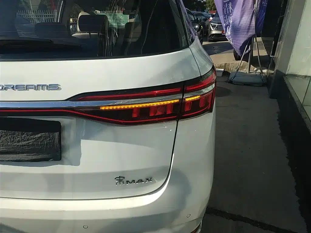 Song MAX New Energy 2022 DM-i 105KM Flagship Edition — миниатюра 24