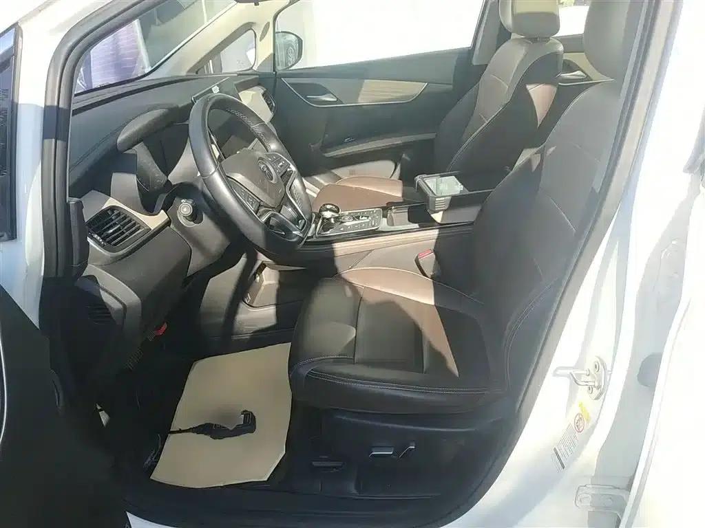 Song MAX New Energy 2022 DM-i 105KM Flagship Edition — миниатюра 7