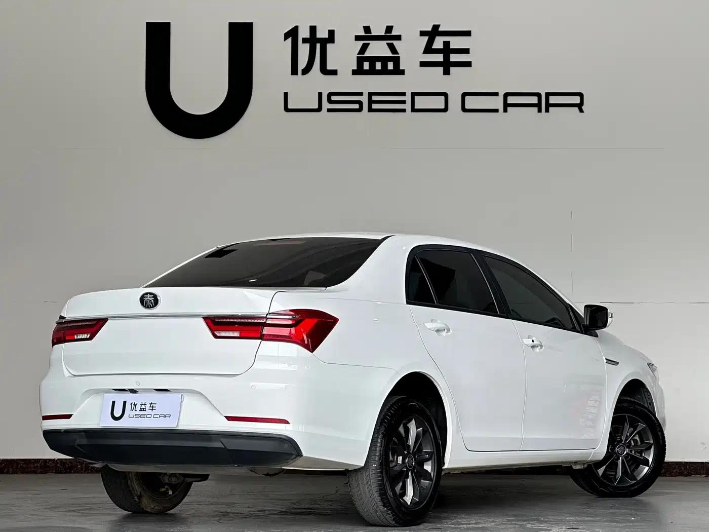 Qin 2019 1.5L Automatic Deluxe Edition — миниатюра 9