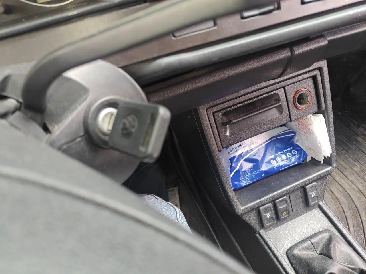 Volkswagen Santana Classic 2007 1.8L Jingchang Model — миниатюра 9