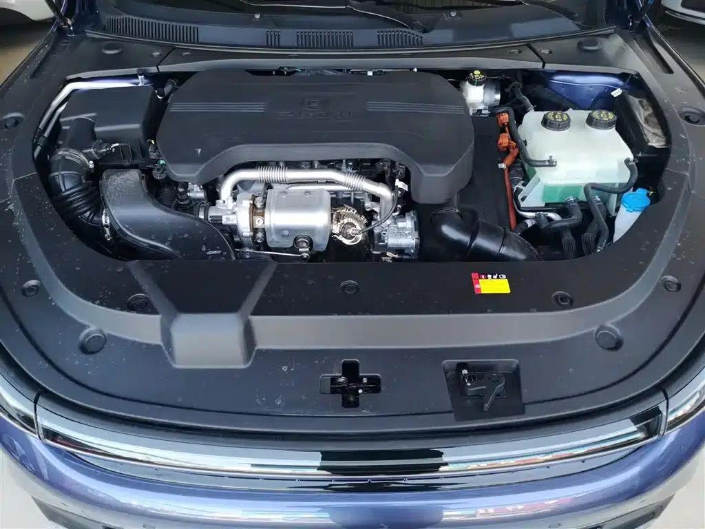 Baojun Enjoy 2025 Plug-in Hybrid 140km/h Luxury Edition — миниатюра 16
