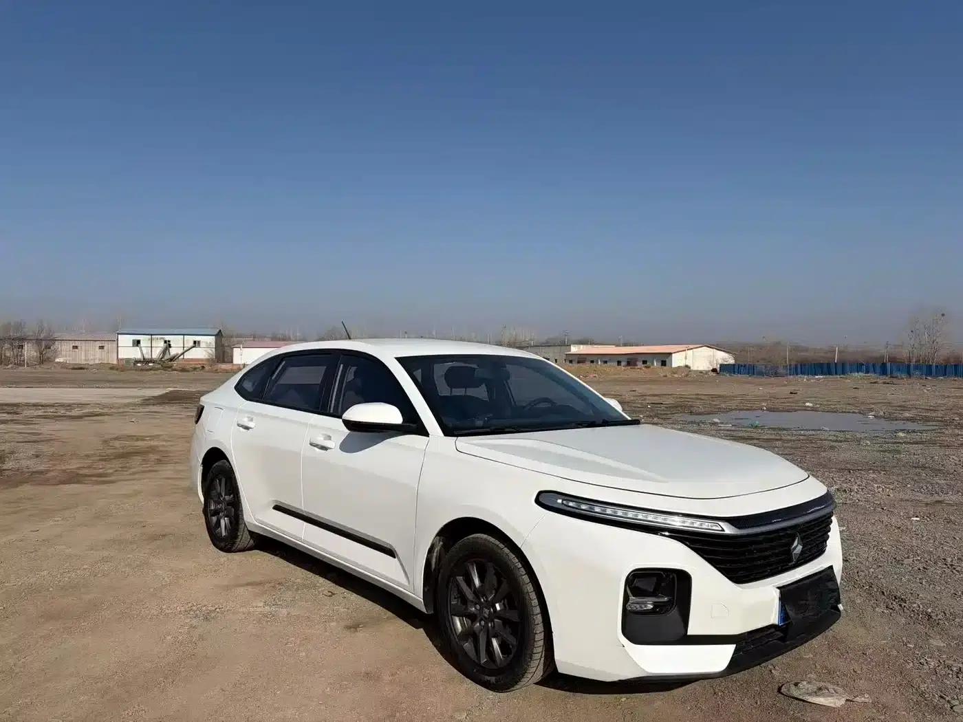 Baojun RC-5 2020 1.5L CVT Smart Elite Edition — миниатюра 1