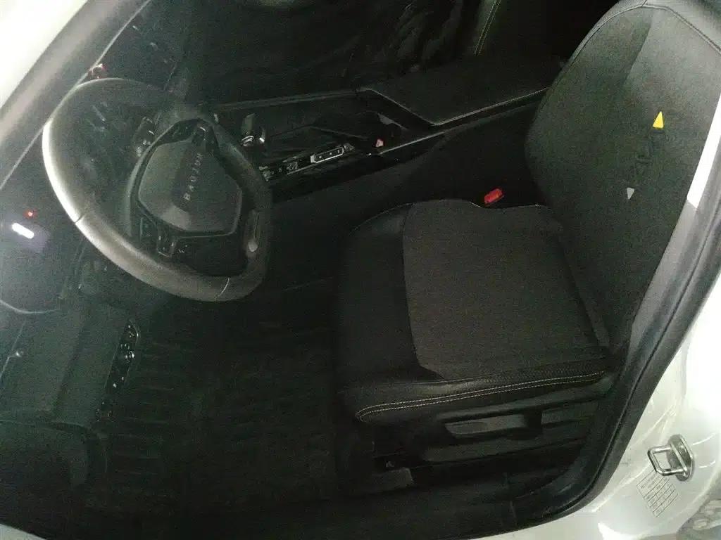 Baojun Valli 2021 1.5T Yili Ranch CVT Luxury Edition — миниатюра 8