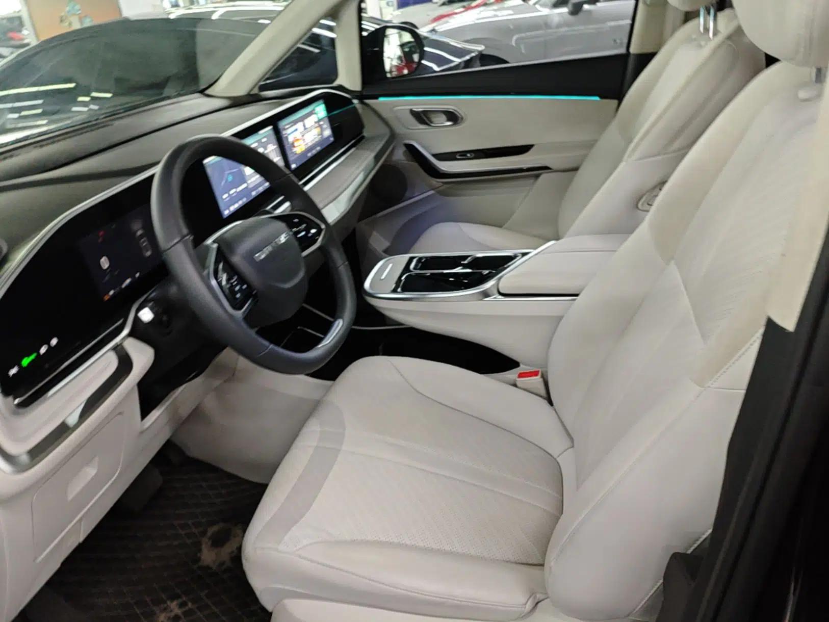 SAIC MAXUS Dajia 9 2024 Super Hybrid Ultra-Long Range Mountain Edition 6-Seater — миниатюра 18