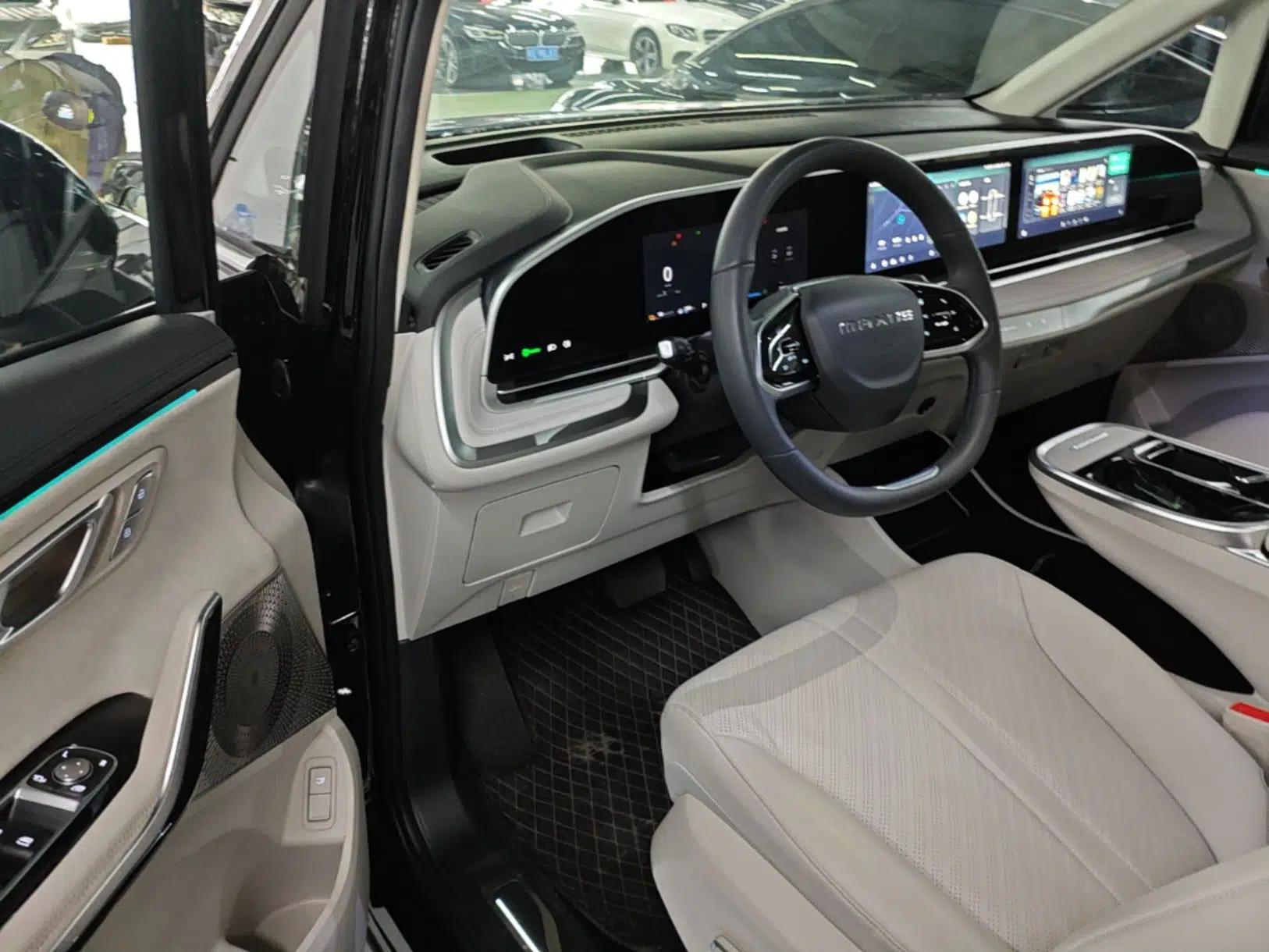 SAIC MAXUS Dajia 9 2024 Super Hybrid Ultra-Long Range Mountain Edition 6-Seater — миниатюра 19