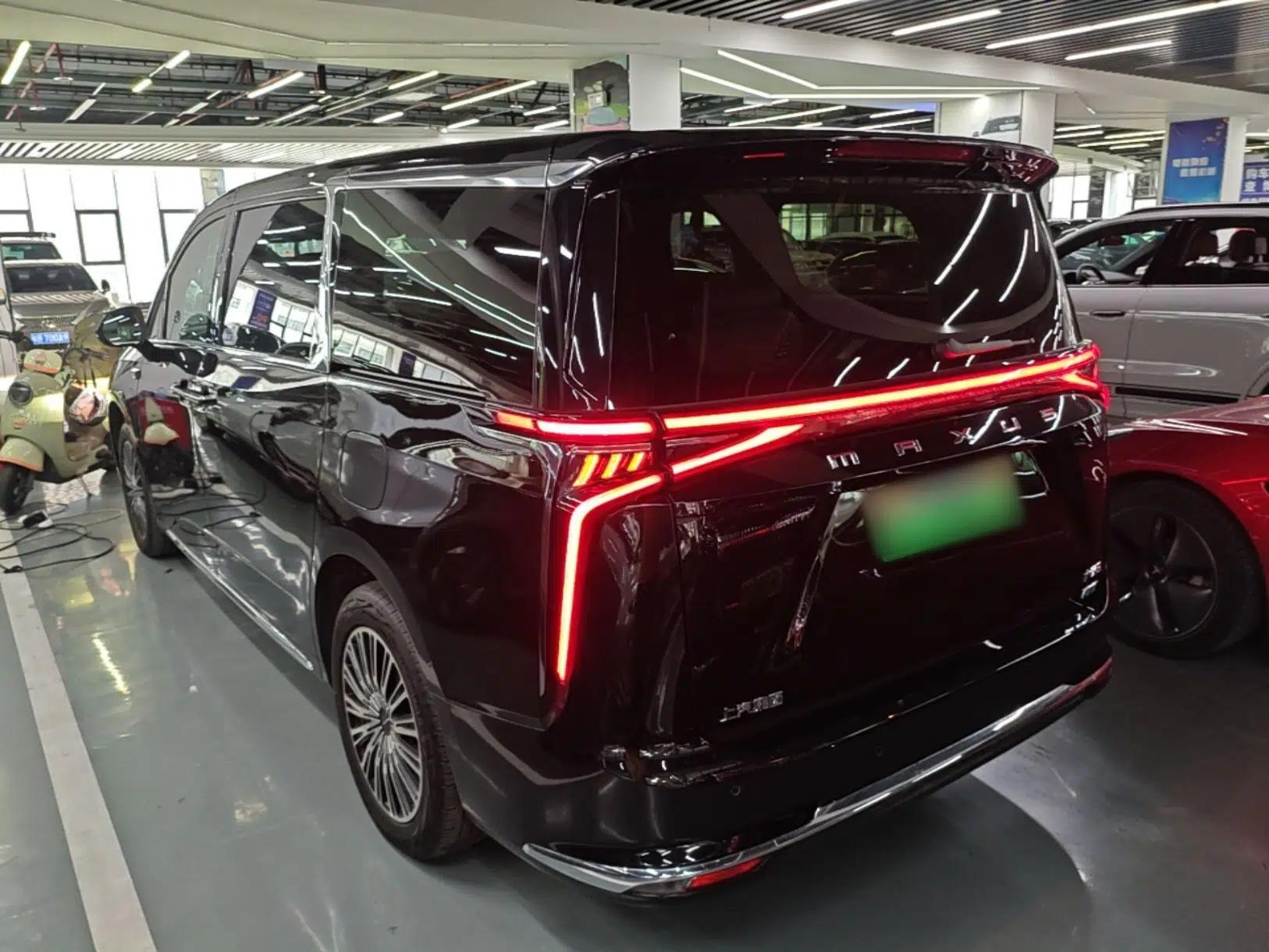 SAIC MAXUS Dajia 9 2024 Super Hybrid Ultra-Long Range Mountain Edition 6-Seater — миниатюра 4